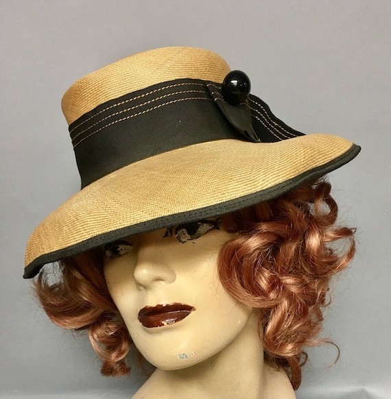 Vintage 1960 display picture 1