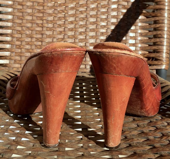 Brown LEATHER 1970s WOODEN Platform Shoes, Vintag… - image 3