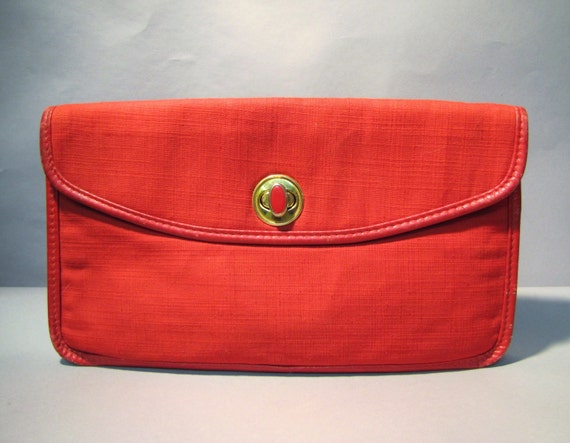 1970s Red LINEN Clutch Bag with Shoulder Chain - image 1