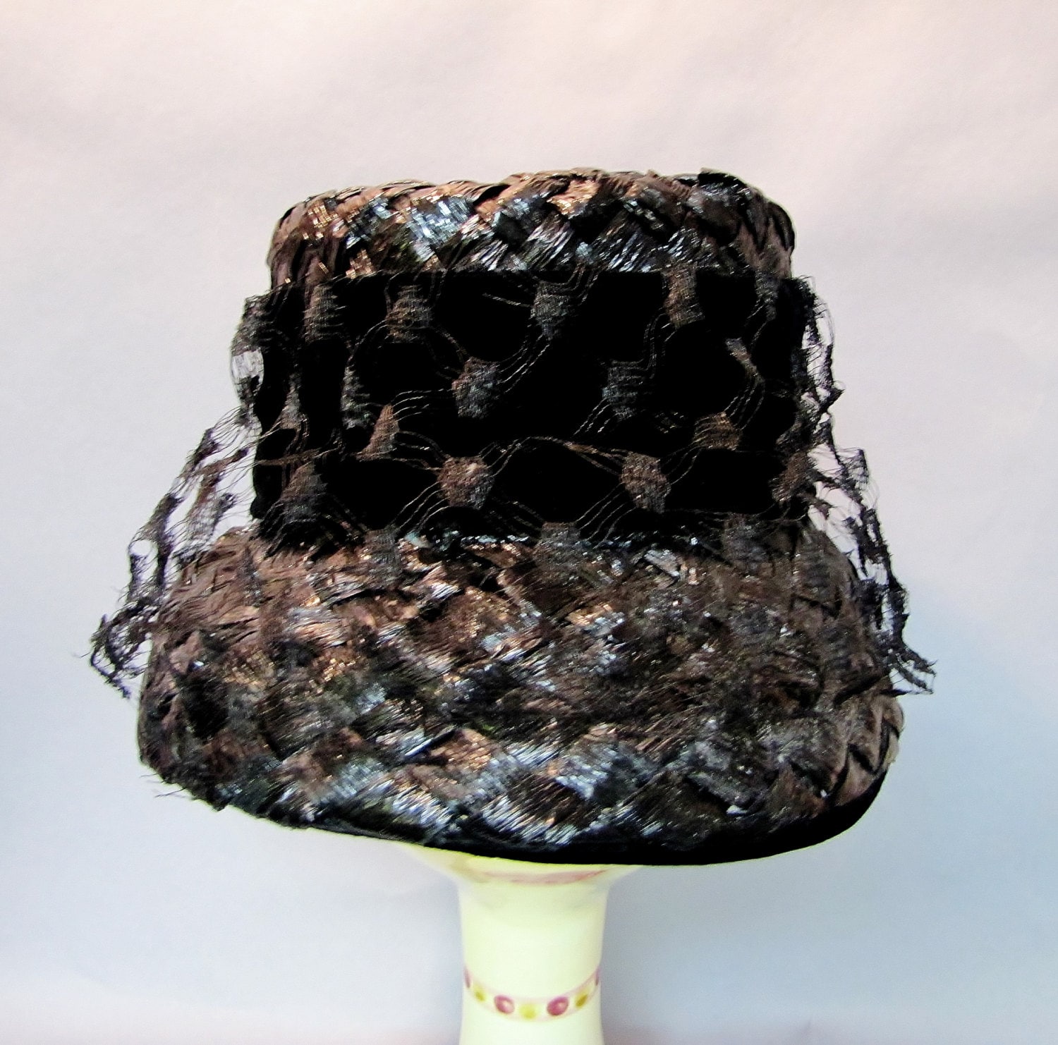 VINTAGE 1950\'S UNION CLOCHE BLACK CELLOPHANE STRAW HAT 1960 main image 4