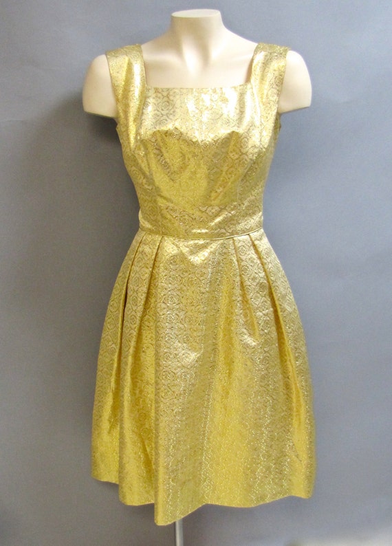 Glamorous GOLD LAME 1950's / 1960's Brocade Cockt… - image 4