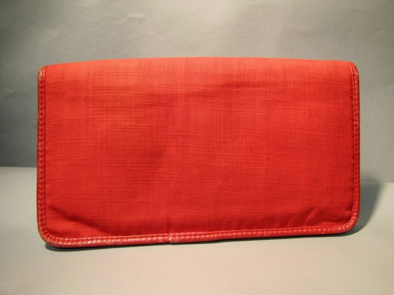 1970s Red LINEN Clutch Bag with Shoulder Chain - image 2