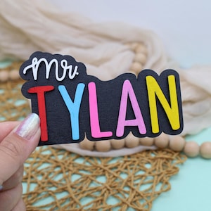 Personalized Teacher Name Magnet – Custom Classroom Door Sign Or Whiteboard Magnet, Perfect Teacher Appreciation Gift And School Staff Decor