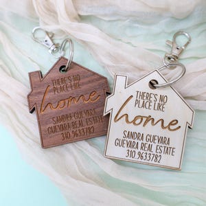 Custom Engraved House Keychain, Realtor Brand Gift for Clients, Wooden Closing Gift for New Homeowners, Personalized Key Ring, New Home Gift