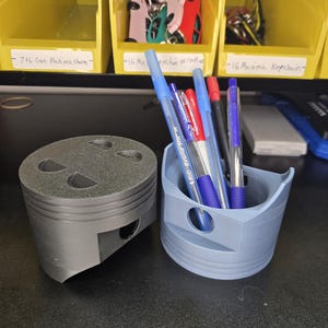 Engine Piston Desk Organizer:Automotive Pen Holder