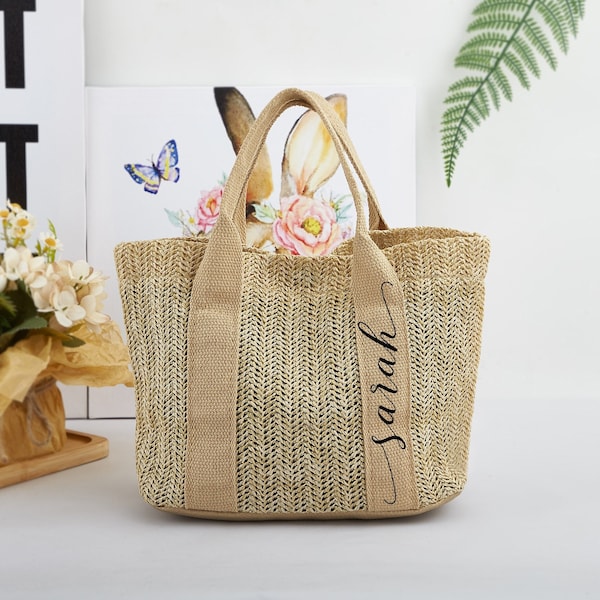 Personalized Bridesmaid Tote Bag, Girls Trip Bag, Custom Beach Bag, Burlap Mini Tote Bag, Mini Straw Bags, Bridesmaid Proposal, Gift for Her