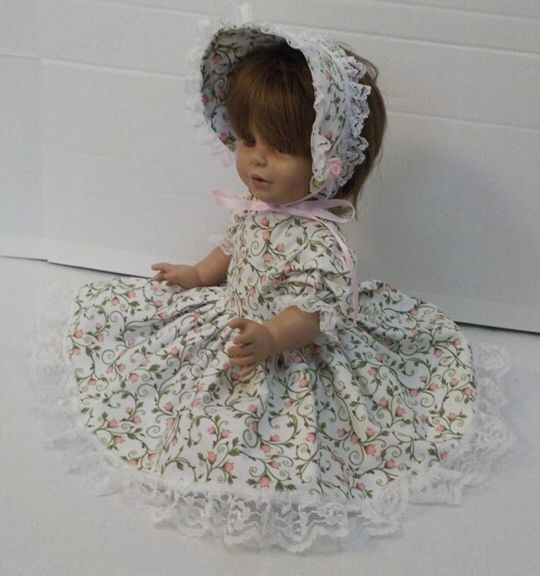 Dollys Sunday Best Bonnet - Port Royal Rosebud main image 1