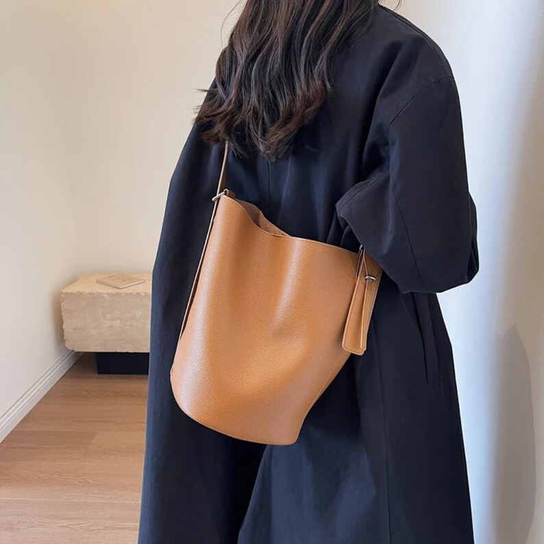 Retro Lazy-Style Genuine Leather Commuter Bag