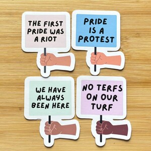LGBTQ + Pride Sticker Pack Geschenk für Queer Freund, der LGBTQ + Right Stickers für Gleichheit feiert
