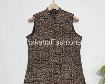 Printed Cotton Quilted Sleeveless Waistcoat, Vintage Quilted Vest, Bridesmaid Gift, Boho Hippie Vest, Velvet ,Bohemian Vest, Winter Coat