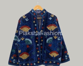 Chaqueta corta de terciopelo azul bordada con suzani, hecha a mano, vintage, floral, estilo bohemio e hippie, ideal como regalo.
