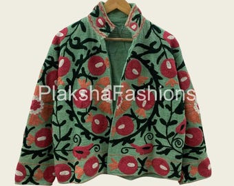 Giacca bomber floreale, blazer in tessuto TNT con ricamo Suzani chic, giacca spolverino in stile boho, regalo per lei, giacca verde con chiusura a bottoni