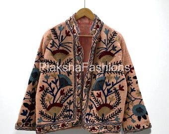 Veste courte en TNT indienne avec broderie Suzani, blouson aviateur pour femme, veste en coton style bohème, cadeau pour elle, veste matelassée avec boutons