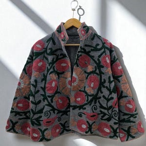 Grey Suzani Embroidery Jacket, Winter Wear Jacket Coat, Women&#39;s Boho Coat, Suzani Short Jacket, TNT Fabric Suzani Jacket, Robe, Gift For Her