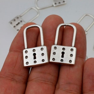 5 ciondoli a forma di lucchetto in argento antico, ciondolo a forma di lucchetto, mini lucchetto per orecchini e collane, forniture per gioielli ZM1063as