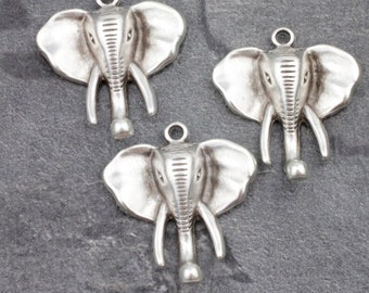 5 Antique Silver Elephant necklace pendant, Elephant charms material, Wholesale Jewelry Findings ZM11