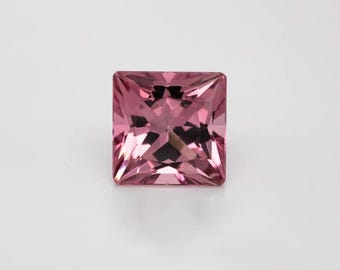Kryształ Swarovskiego w szlifie Princess Cut o średnicy 12 mm: Klejnot szklany w folii do biżuterii DIY - 4447-12 mm