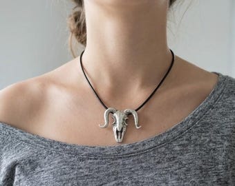 Buffalo Skull Pendant, Sterling Silver Plated Western Necklace, Cow Skull Statement Jewelry, Southwestern Charm, P108