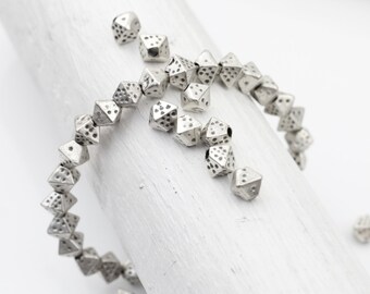 20pcs Sterling Silver Plated Dice Beads: Asymmetric Bicone Casino Jewelry Supplies - R386