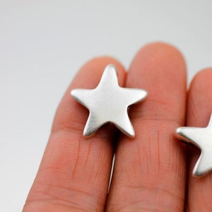 Bulk 10 Star Pendants, Sterling silver plated, Star Charms, Silver Star, antique silver tone, Jewelry Making supply, Made in Europe ZM87