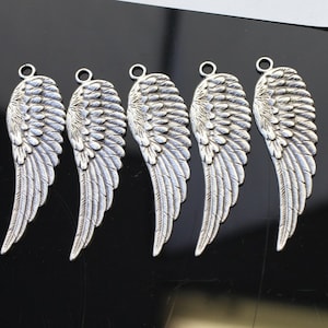 1 Wing Charms Pendant, Angel Wings Charm, Sterling Silver Plated, Silver Wing Pendant, Zamak Wing, wholesale jewelry making supply, ZM874as