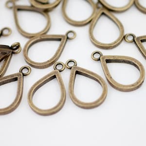 10 Hollow Frame Glue Blank, Drop Open Bezel Blank Frame, Antique Bronze, Resin bezel, Jewelry Findings, Wholesale Charms, ZM1065ab