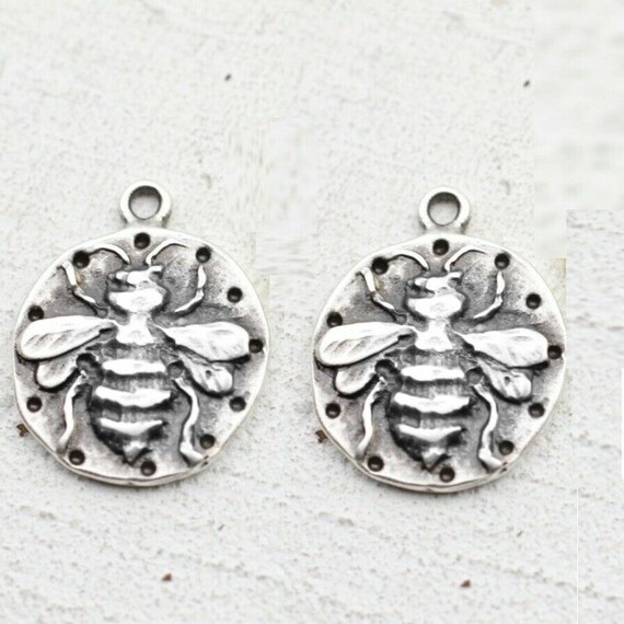 10 Bee Pendant, Bee Charm, Silver Plated, Honey Bee, Silver 10 Bee Pendant, Bee Charm, Silver Plated, Honey Bee, Silver