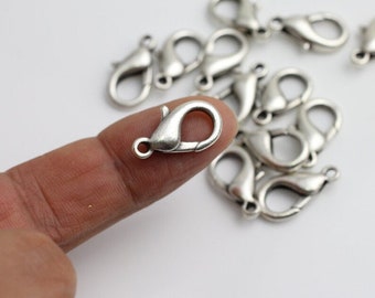 アンティークシルバーロブスタークラスプ 10個入り：ザマック製ジュエリー留め具（21 x 11 mm） - zm114