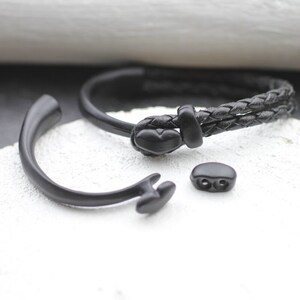 1 Set 50mm Matte Black Heart Hook Clasp, Zamak Half Cuff End Caps For Leather Cord, Bracelet Jewelry Findings, zm125mb
