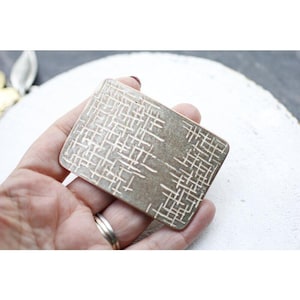 Rose Pearl Texture Belt Buckle – Rectangular Artistic Design – Scratch Style Buckle for Snap Belts – Unique Statement Piece, GS312rp