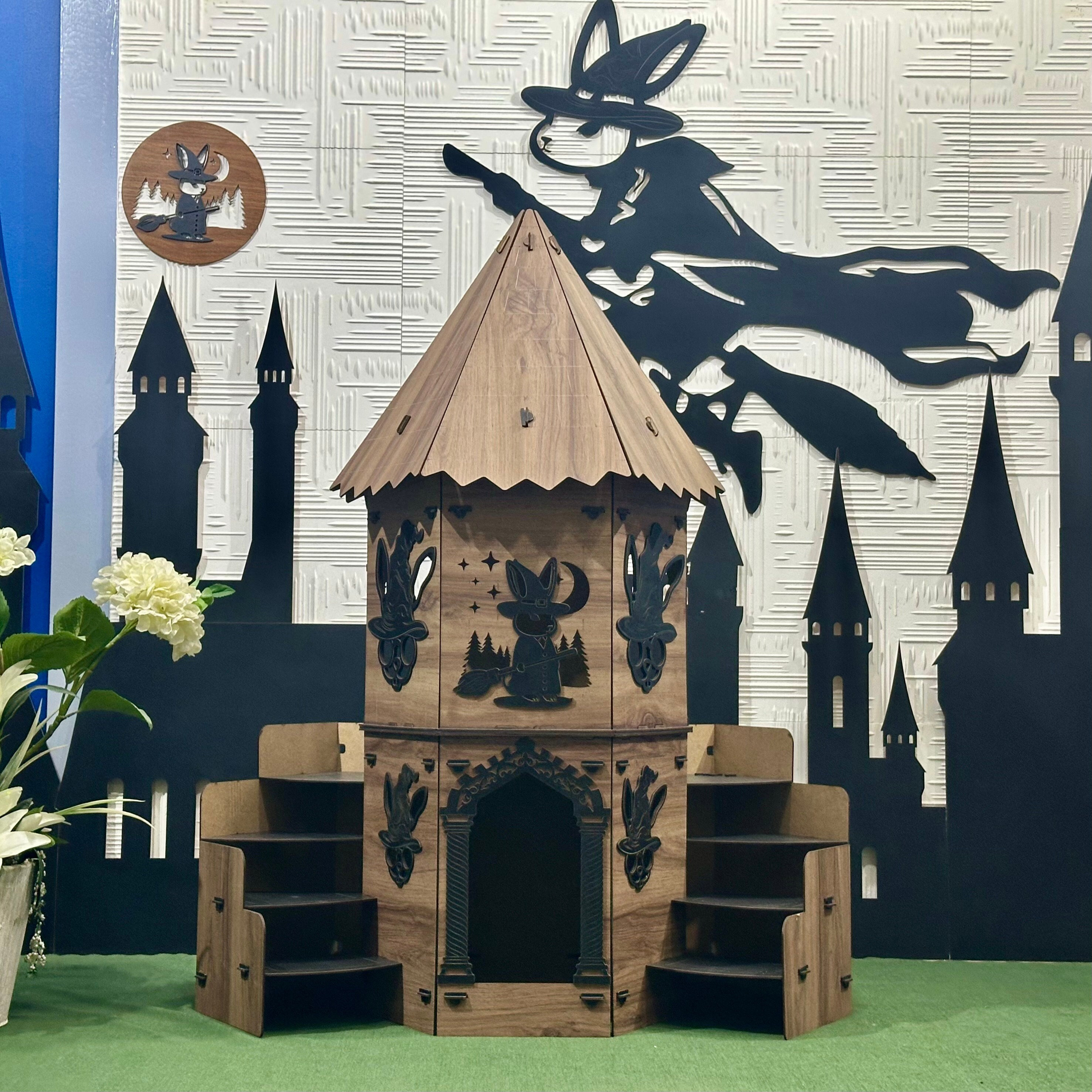 Medieval Rabbit Castle: Large Oak Bunny Tower, Magical Pet Nest