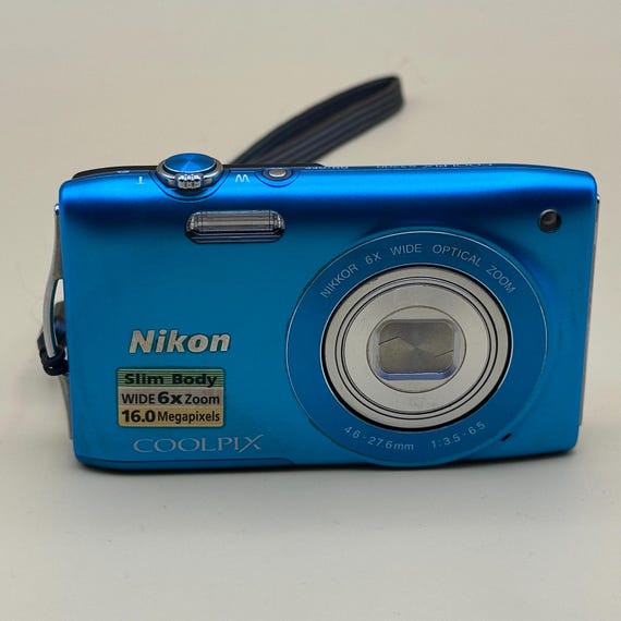 Y2K Nikon Coolpix S3200 CCD Sensor Digital Camera 16.0 MP - Tested