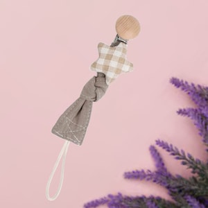 Star Pacifier Clip, Handmade Dummy Holder, Wooden Baby Pacifier Chain, BPA Free, Newborn Gift Paci Clip, Baby Gifts