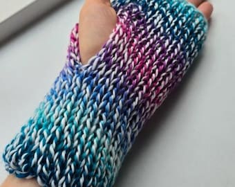 Multicolored winter gloves (fingerless)