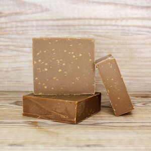 Cold Process Organic Handcrafted Soap Bar, Natural Woodland Essence, Ideal for Soothing & Refreshing, Homemade with 100% Natural Ingredients