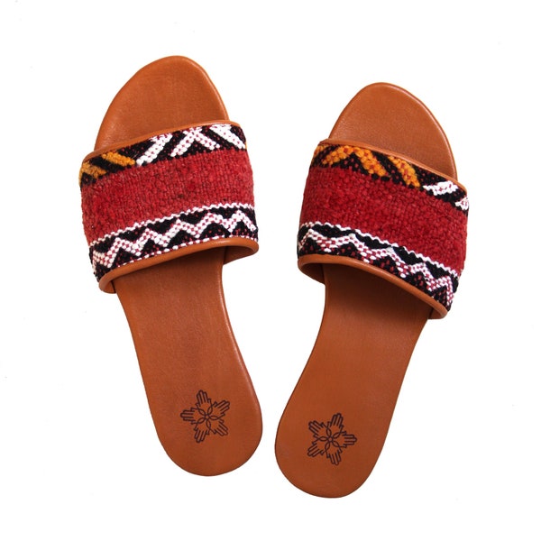 Gandhi Sandals - Red/Kilim