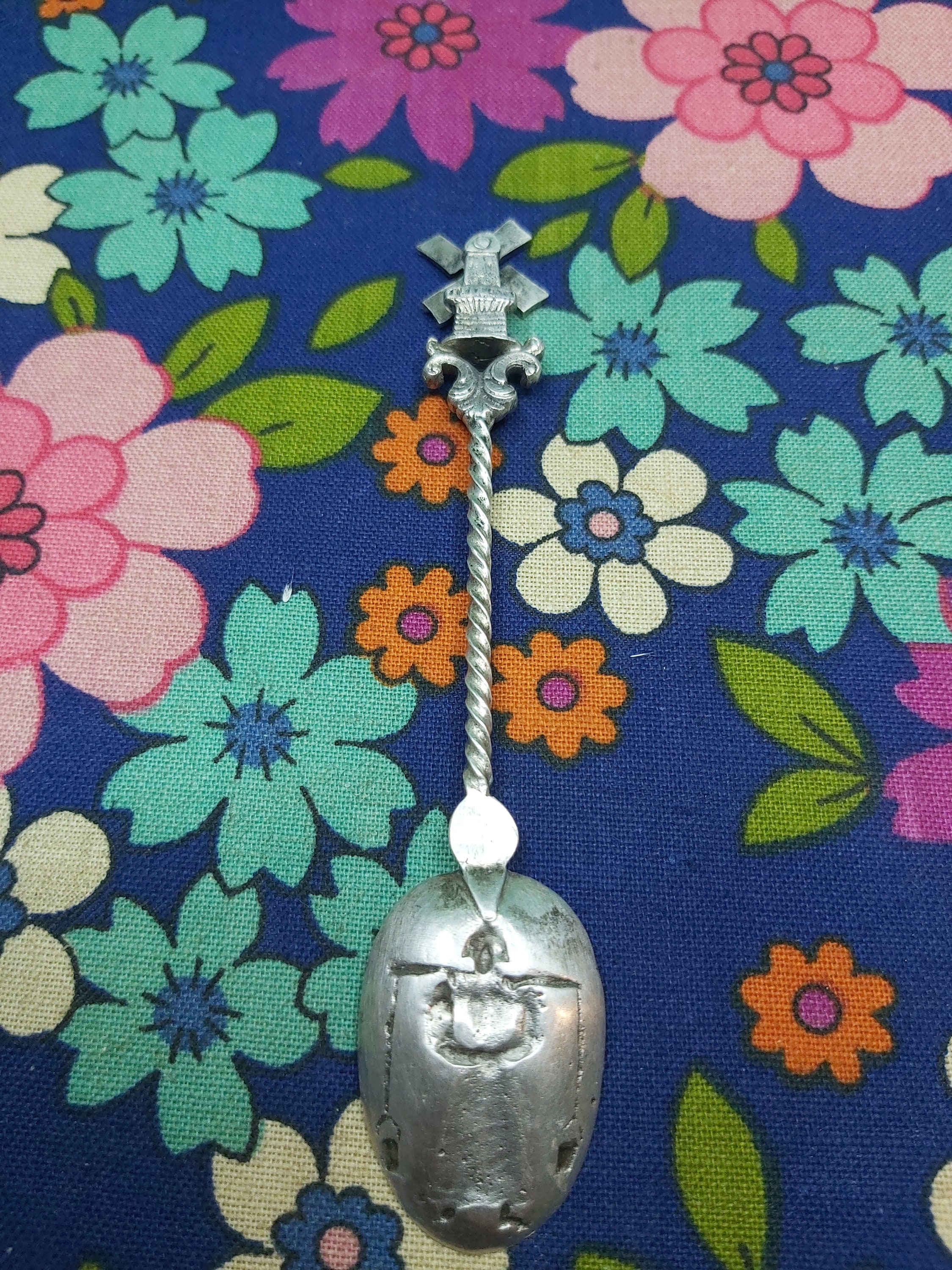 Deconstructing the Americana Myth