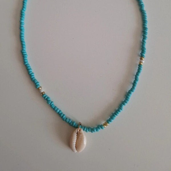 Collier perles turquoise coquillage