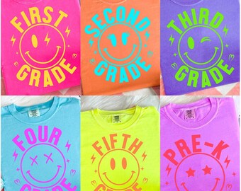 Zurück zu PNG Schule SVG-Design-Bundle, Erster Schultag Png, Junge Mädchen Schule Png, Retro Smiley Neonfarben Zurück zu Schule Sublimation Png