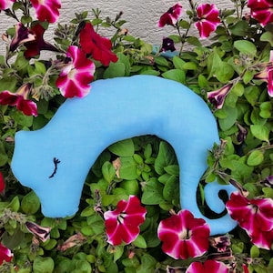 Sewing instructions for neck animals