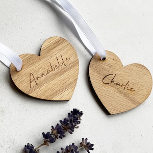 Herzförmiges Hochzeit-Gedeck|Holz Laser Tischdekoration|Personalisierte Platzkarte Party Dekoration|Ortsnamen Sammelbestellung|Hochzeits-Gastgeschenk