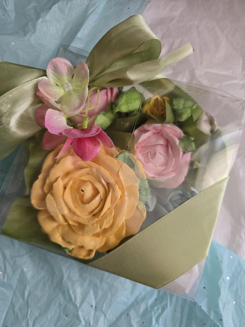 Zephir Flower Bouquet, Marshmallow Flower Gift Box, Edible Floral Dessert, Zephyr florals, Unique Sweet Gift, Handmade Meringue Flower image 10