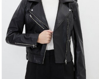 Classic Vintage Women leather Zip Detail Biker Jacket, Premium Leather Sheepskin Material Ladies Biker Black Leather jacket.