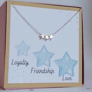 Pequeño collar de estrella en plata de ley, delicado colgante de estrella, tarjeta de respaldo personalizada, regalo para amiga, regalo para hermana, regalo de cumpleaños.