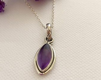 Collar de amatista en plata de ley: colgante bohemio con piedras preciosas