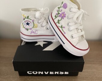 Embroidered toddler Converse