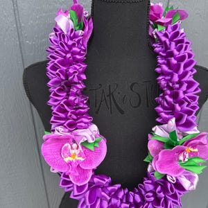 Collier orchidée violette | 'okika honohono Lei | Collier orchidée en soie fait main | Lei ruban de satin | Cadeaux pour occasions spéciales | Prêt à expédier