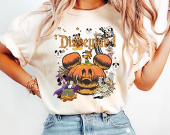 Comfort Color Retro Disneyland T-Shirt,Mickey and Friends Halloween T-Shirt,Halloween Pumpkin  Shirt,Disneyland Halloween,Gift for Halloween