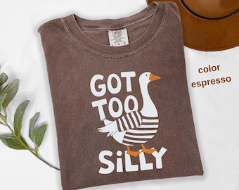 Comfort Colors® Silly Goose Shirt, Silly Goose On The Loose, Funny Cowgirl Shirt, Funny Western Tee, Graphic Tee, 90s Aesthetic Shirt t801