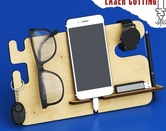 Gepersonaliseerde houten dockingstation SVG, bureauorganizer - Marwel nieuwe baan cadeau voor hem, aangepast opladen, telefoon- en sieradenhouder-laserbundel